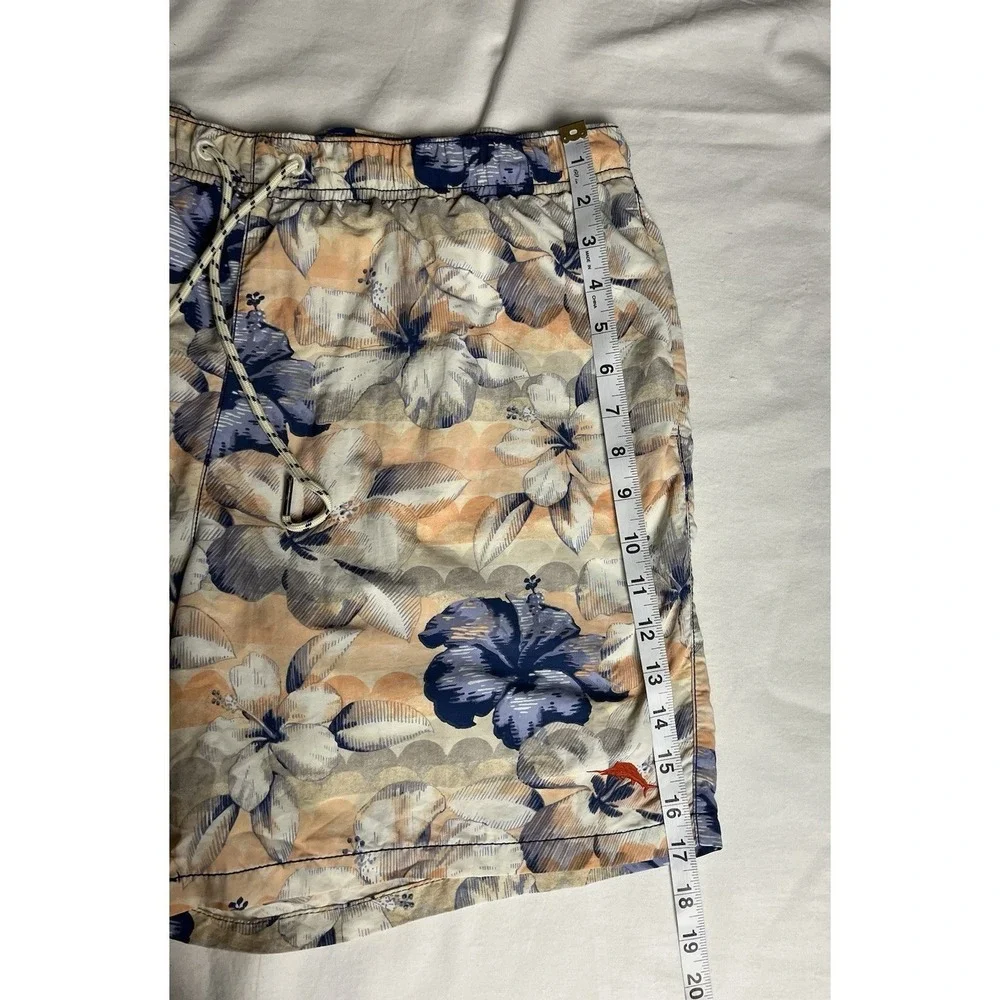 Tommy Bahama Relax Men's Swim Trunks Size L Tropical Floral Board Shorts